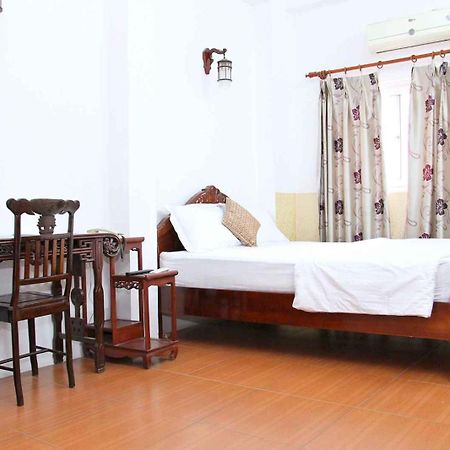Hoang Cuong Hotel 15 Nguyen Thai Hoc ハノイ市 エクステリア 写真
